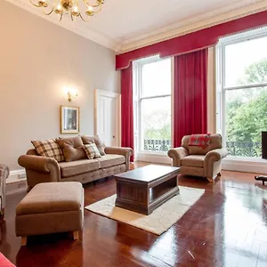 Joivy Spacious In New Town Prime Location Edinburgh
