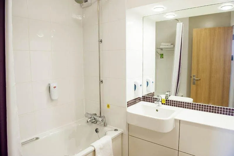 Premier Inn Edinburgh Hotel